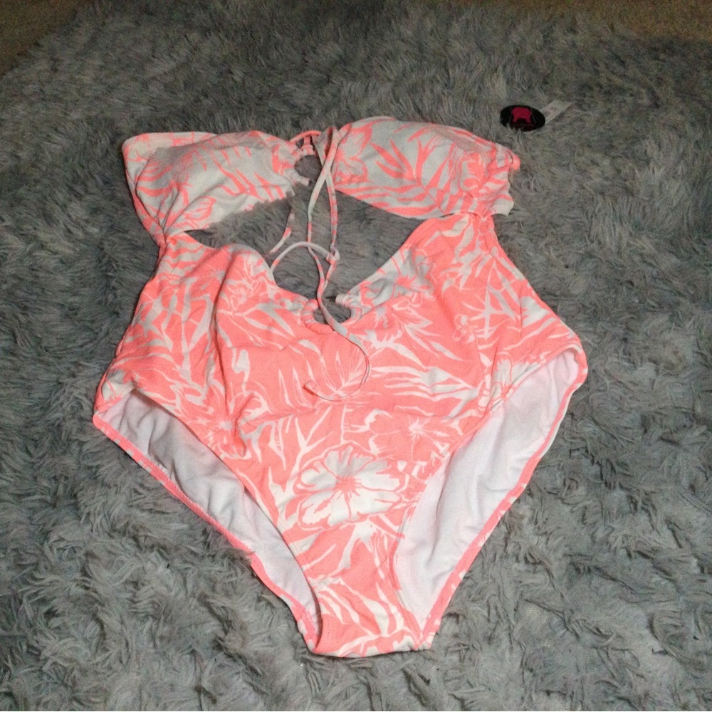 Bathing suit
